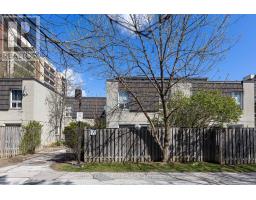 11 - 21 FOUR WINDS DRIVE, Toronto, Ontario