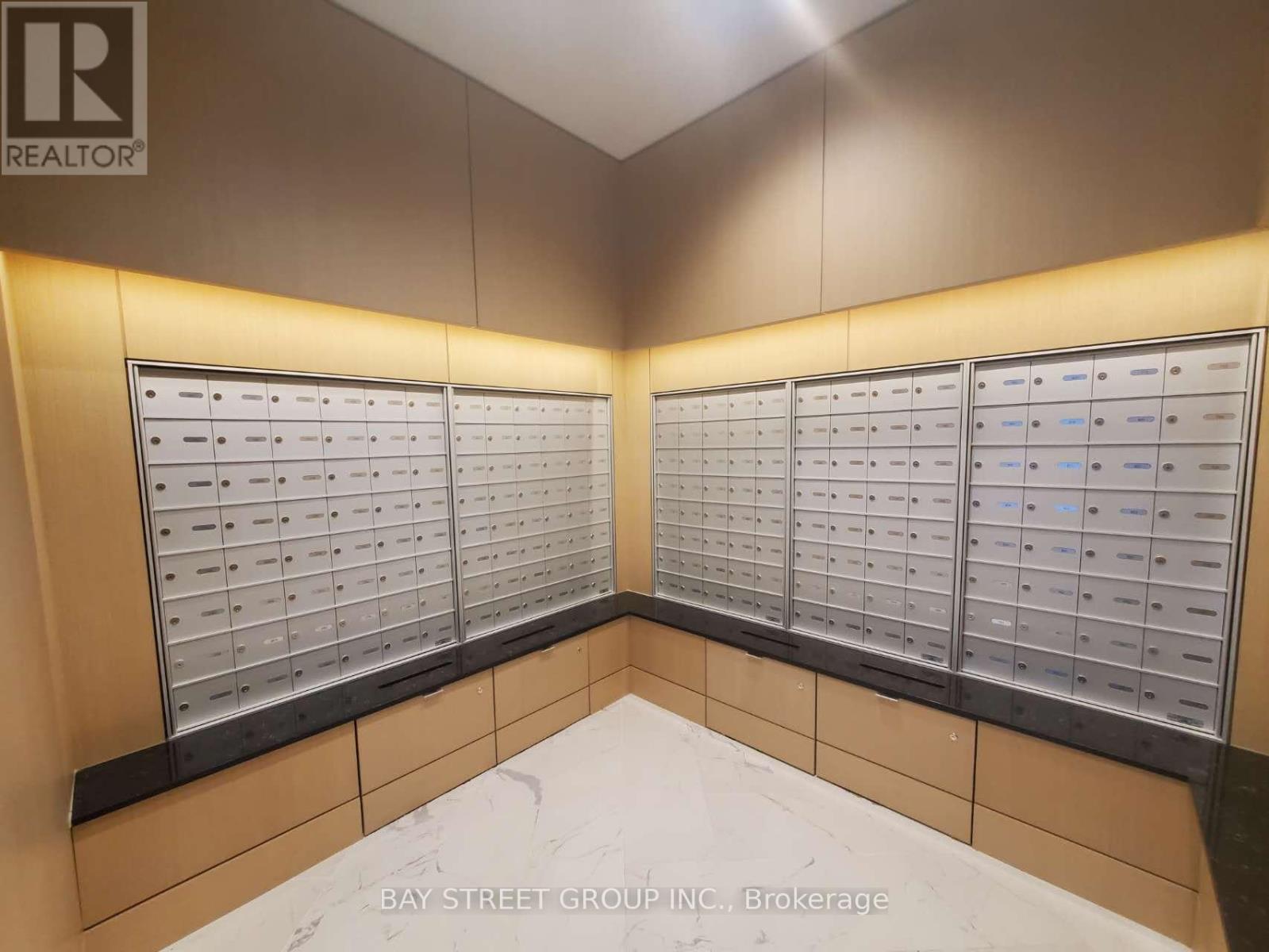 1510 - 38 Widmer Street, Toronto, Ontario  M5V 2E9 - Photo 17 - C12901504