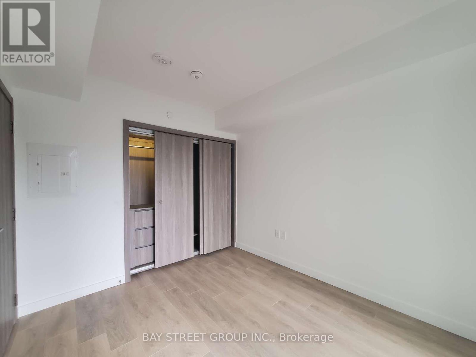 1510 - 38 Widmer Street, Toronto, Ontario  M5V 2E9 - Photo 8 - C12901504