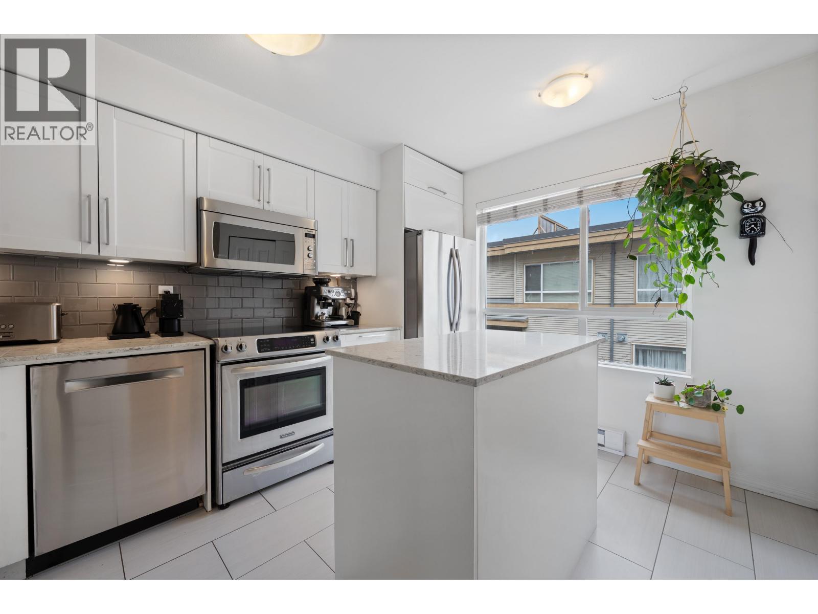 303 2688 Watson Street, Vancouver, British Columbia  V5T 4T6 - Photo 11 - R3113589