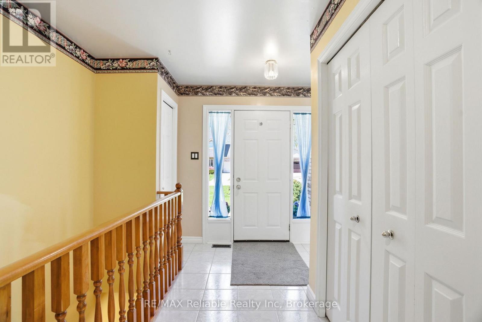 235 Willis Way, South Huron, Ontario  N0M 1S2 - Photo 6 - X13117062