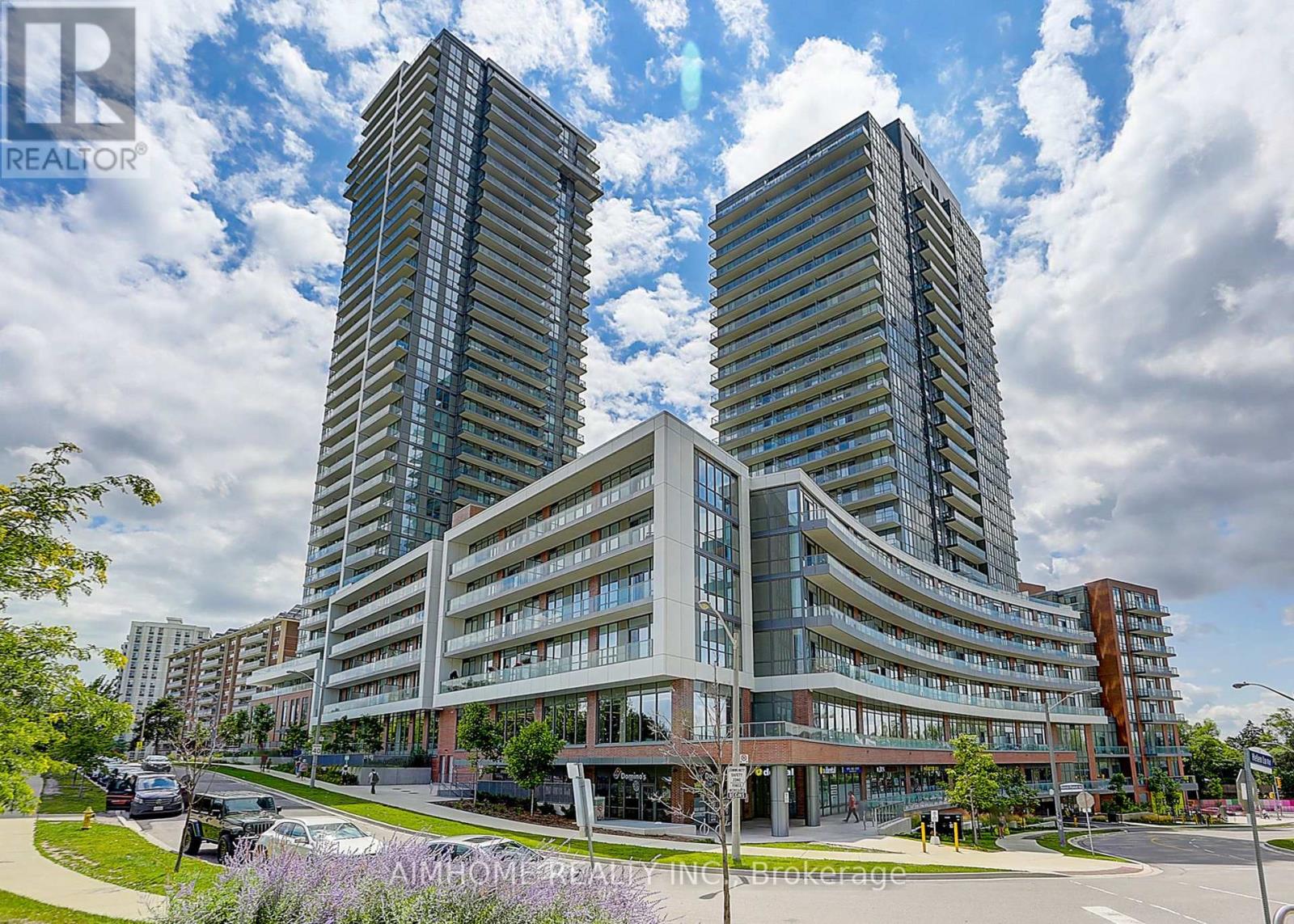 2105 - 32 FOREST MANOR ROAD, Toronto, Ontario