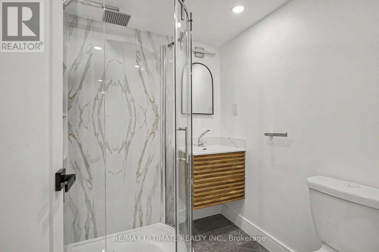 89 Alberta Avenue W, Toronto, Ontario  M6H 2R7 - Photo 15 - C13117082