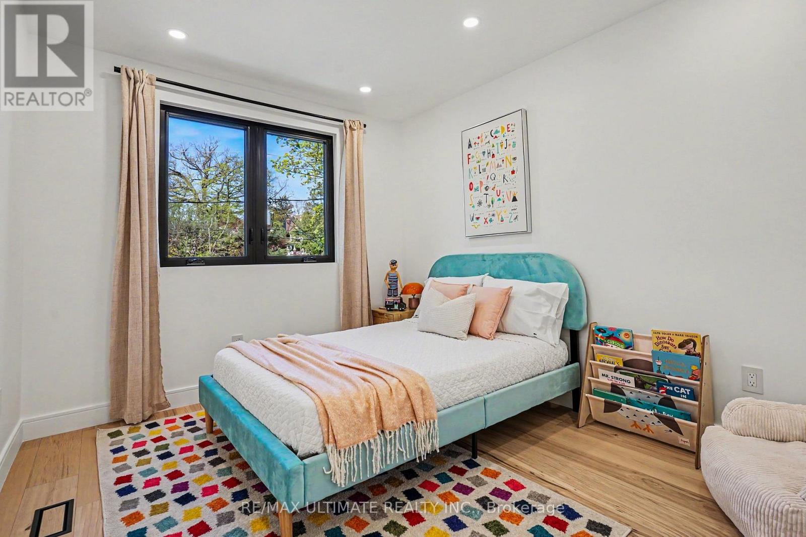 89 Alberta Avenue W, Toronto, Ontario  M6H 2R7 - Photo 18 - C13117082