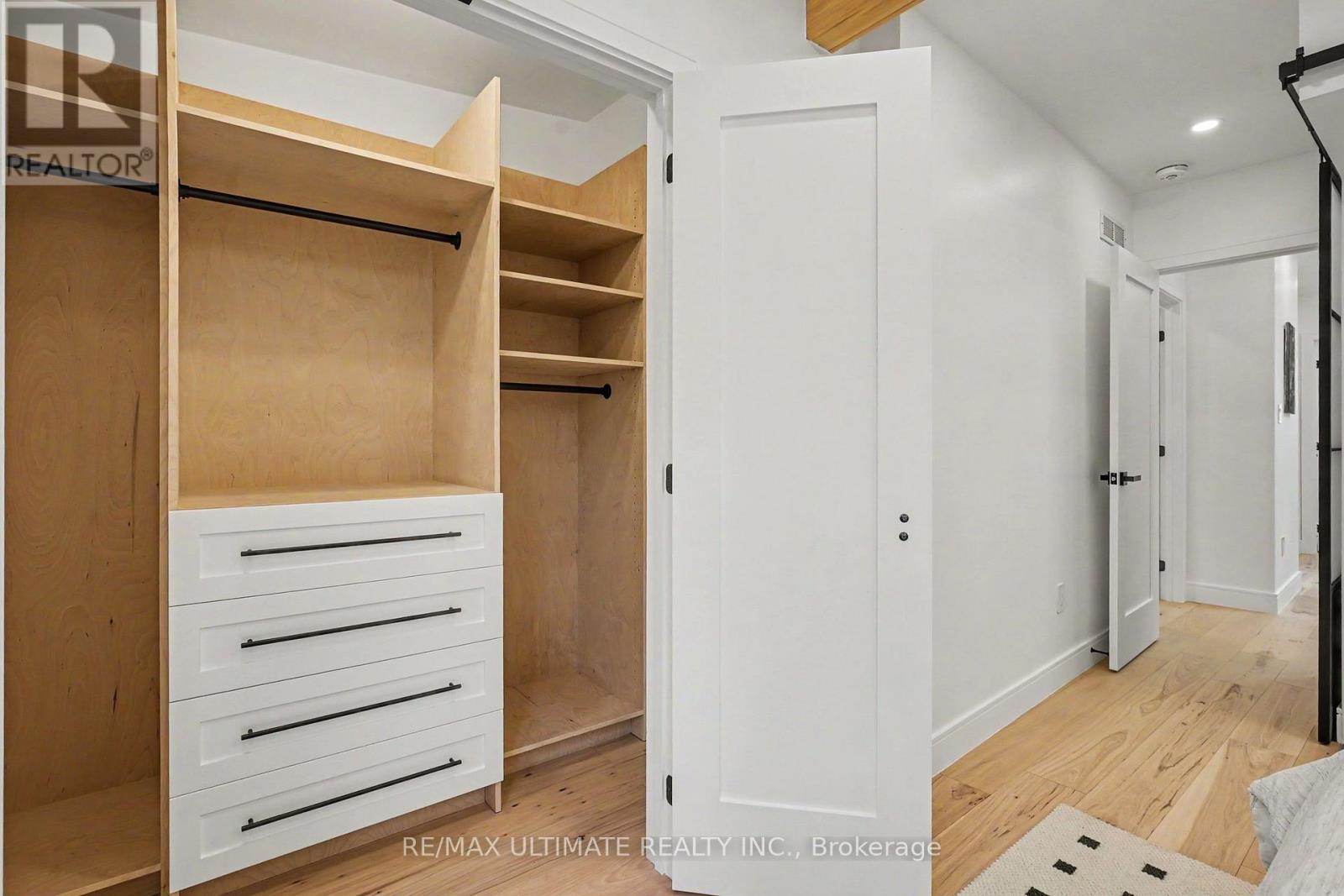 89 Alberta Avenue W, Toronto, Ontario  M6H 2R7 - Photo 36 - C13117082