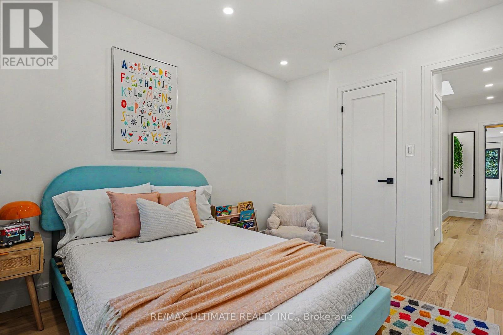 89 Alberta Avenue W, Toronto, Ontario  M6H 2R7 - Photo 44 - C13117082
