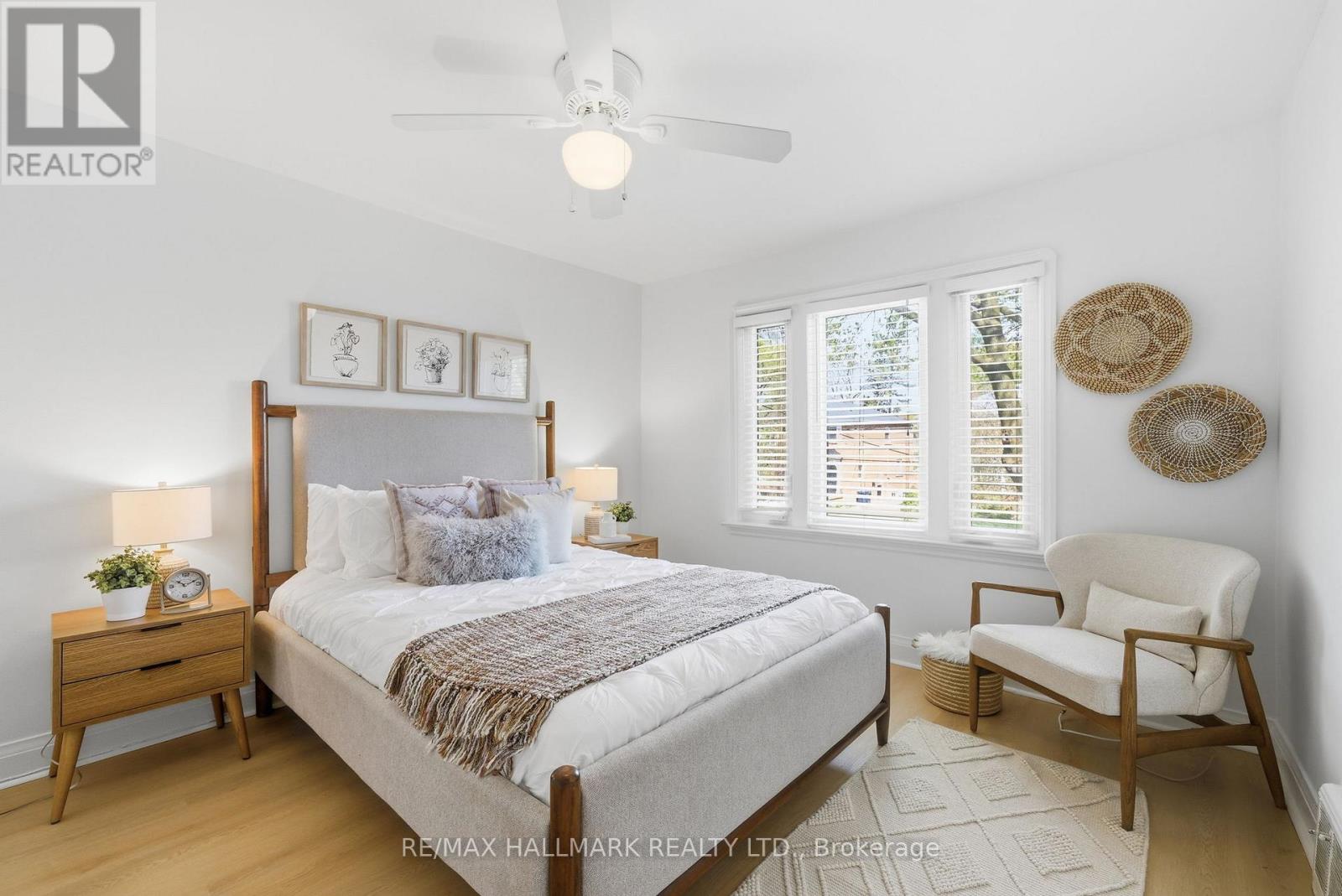 69 Thursfield Crescent, Toronto, Ontario  M4G 2N4 - Photo 19 - C13117140