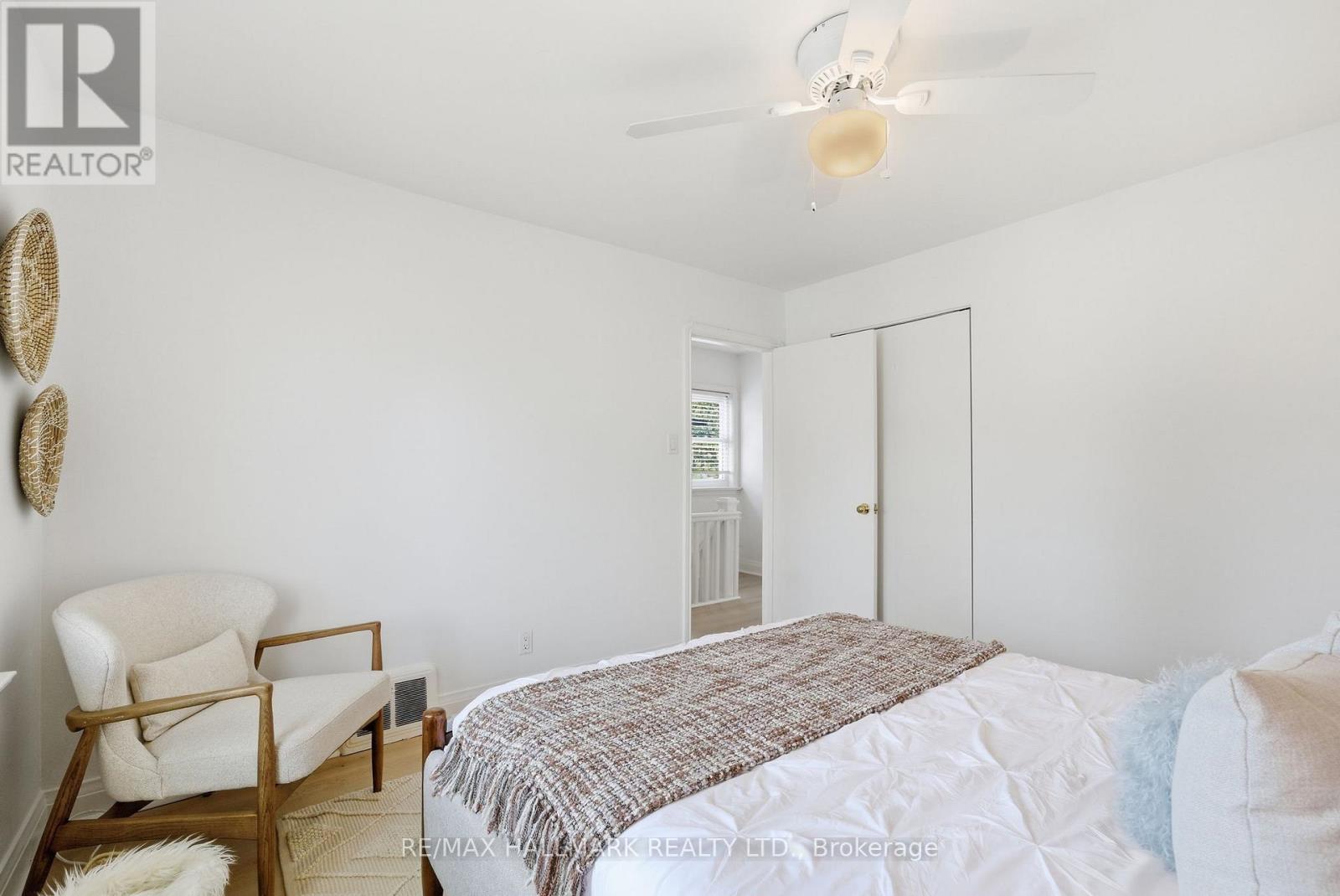 69 Thursfield Crescent, Toronto, Ontario  M4G 2N4 - Photo 21 - C13117140
