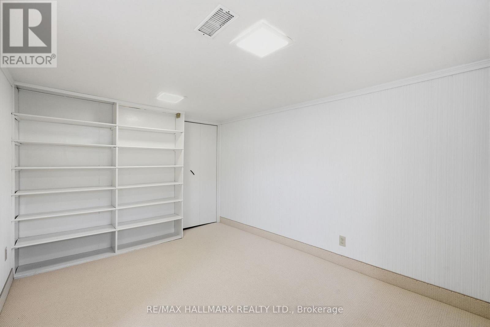 69 Thursfield Crescent, Toronto, Ontario  M4G 2N4 - Photo 29 - C13117140