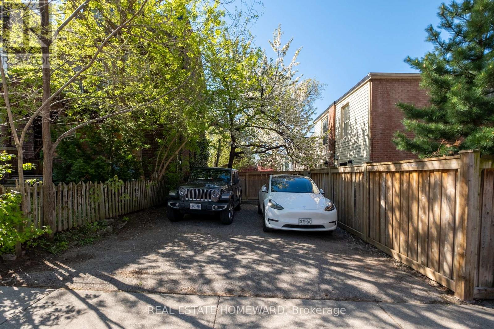 631 Logan Avenue, Toronto, Ontario  M4K 3C2 - Photo 39 - E13116990