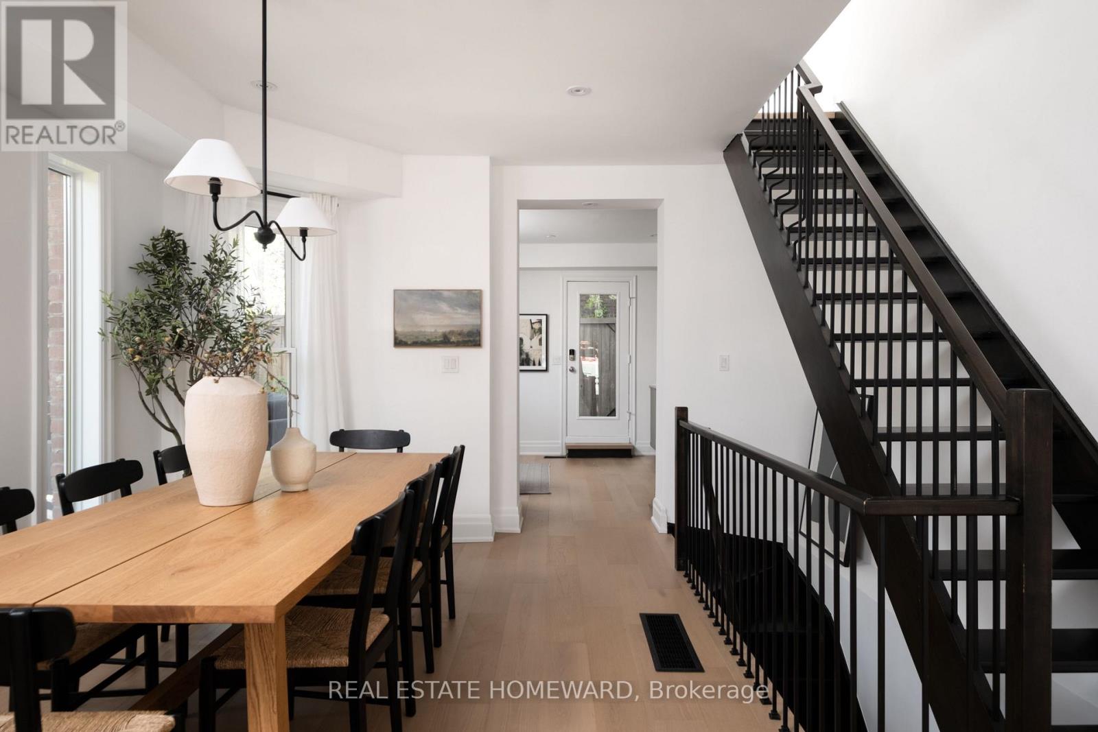 631 Logan Avenue, Toronto, Ontario  M4K 3C2 - Photo 8 - E13116990