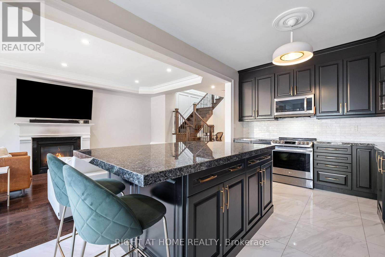 20b Leafield Drive, Toronto, Ontario  M1W 2T2 - Photo 12 - E13117054