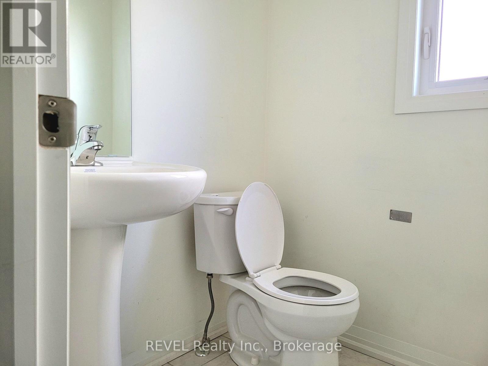 171 Bur Oak Drive, Thorold, Ontario  L2V 0L7 - Photo 6 - X13049592