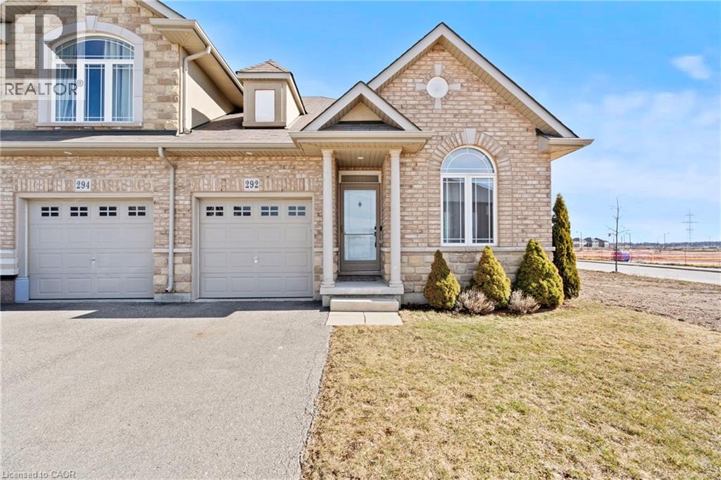 292 Keystone Crescent