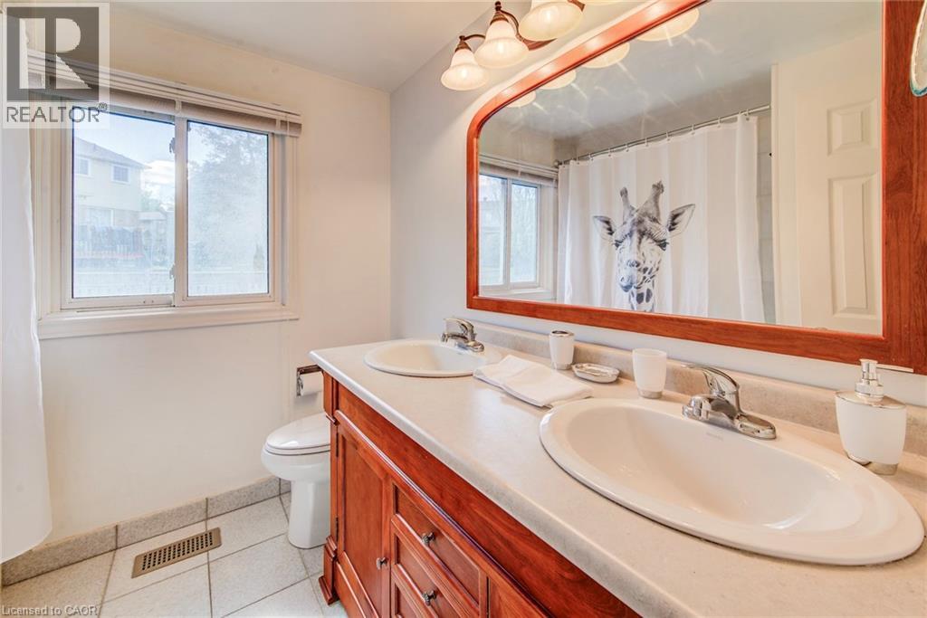 13 Gateview Drive, Waterloo, Ontario  N2T 1A3 - Photo 23 - 40829347