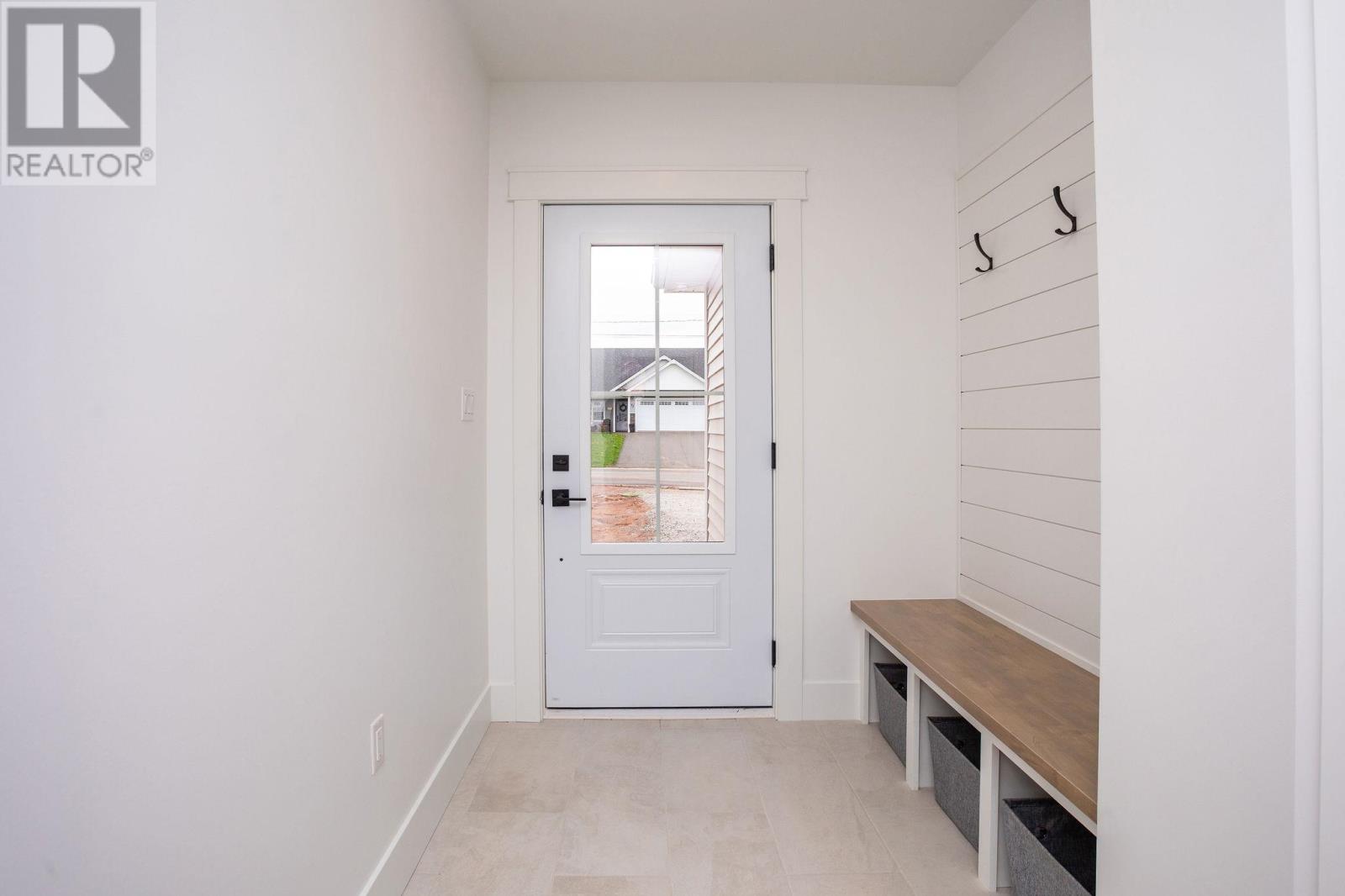 24 Shirley Street, Charlottetown, Prince Edward Island  C1C 0X8 - Photo 2 - 202610570