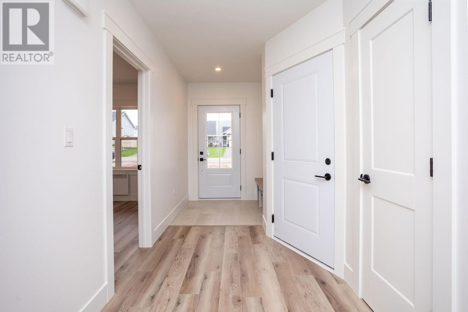 24 Shirley Street, Charlottetown, Prince Edward Island  C1C 0X8 - Photo 4 - 202610570