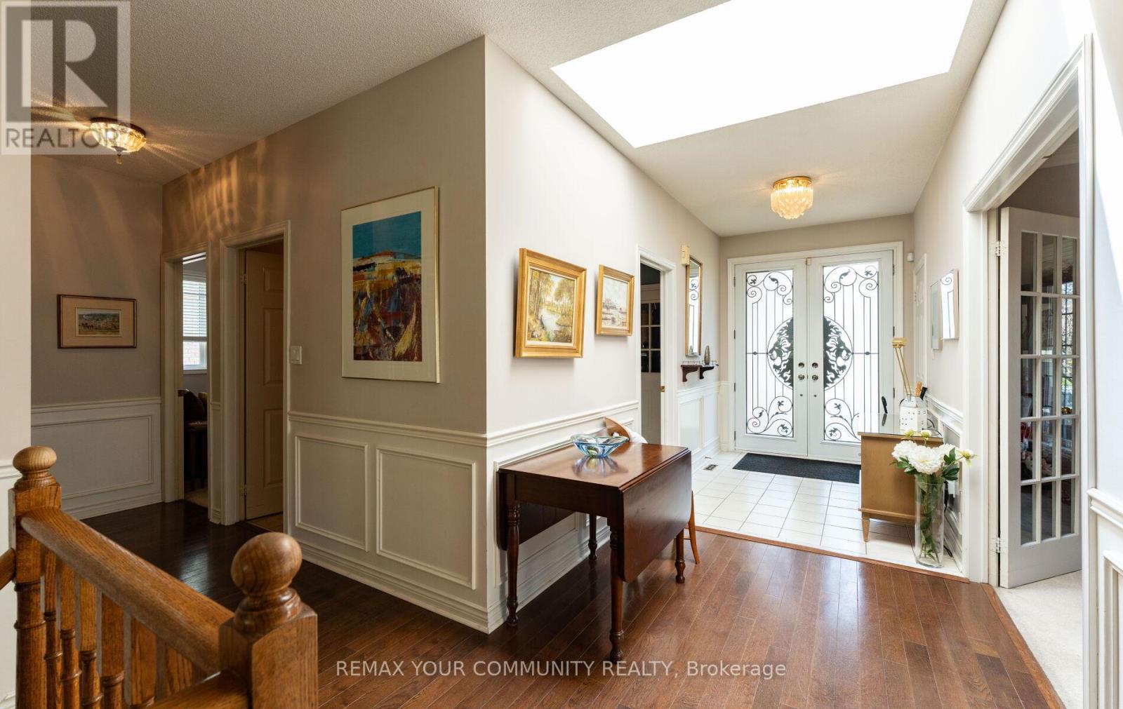 863 Shadrach Drive, Newmarket, Ontario  L3X 2H3 - Photo 6 - N13117020