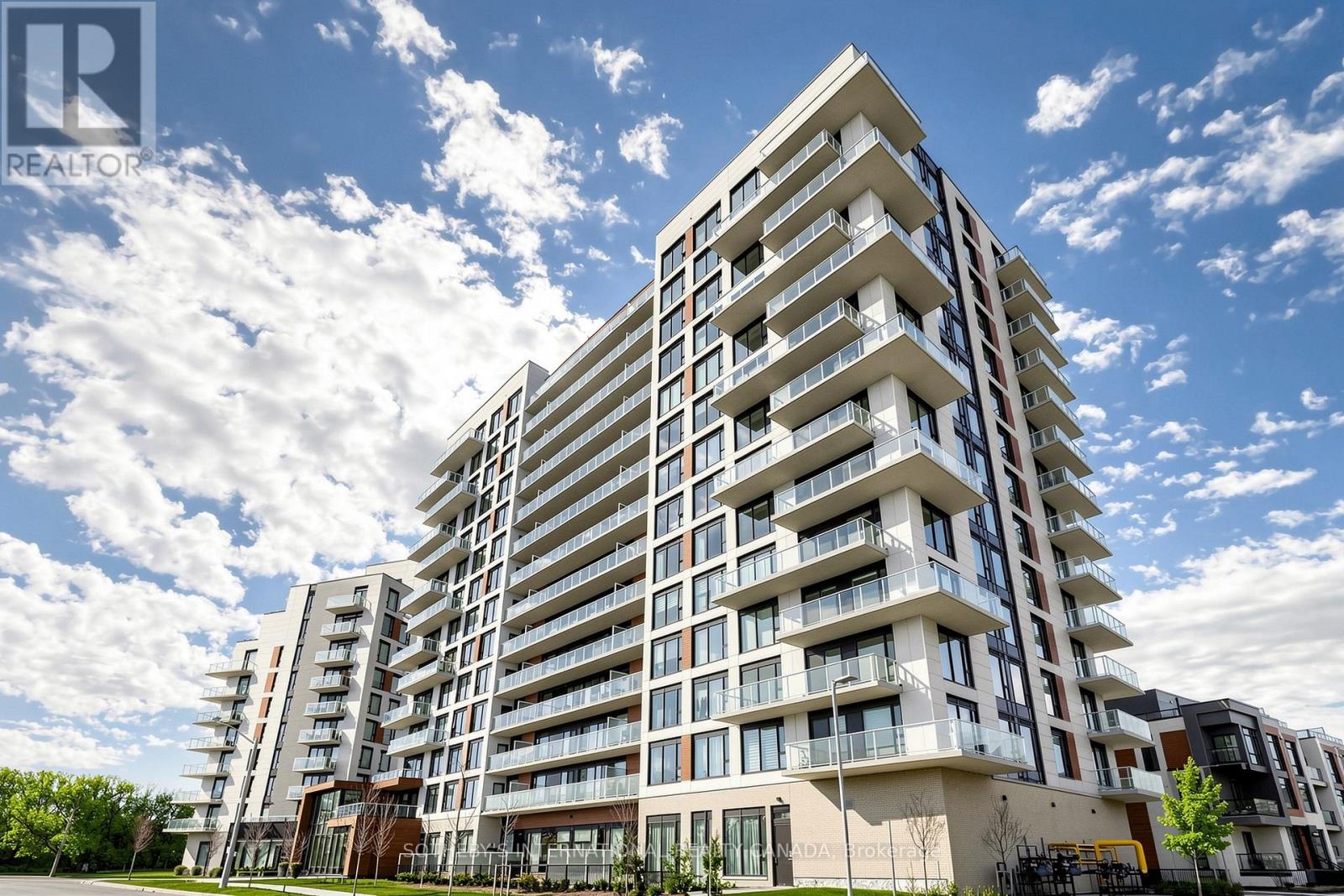 1127 - 2 DAVID EYER ROAD, Richmond Hill, Ontario