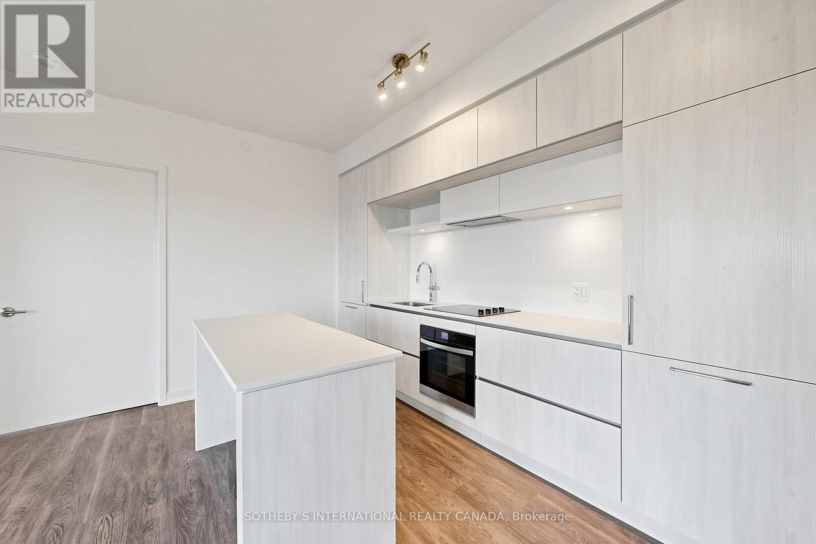 1127 - 2 David Eyer Road, Richmond Hill, Ontario  L4S 0N6 - Photo 4 - N13117116