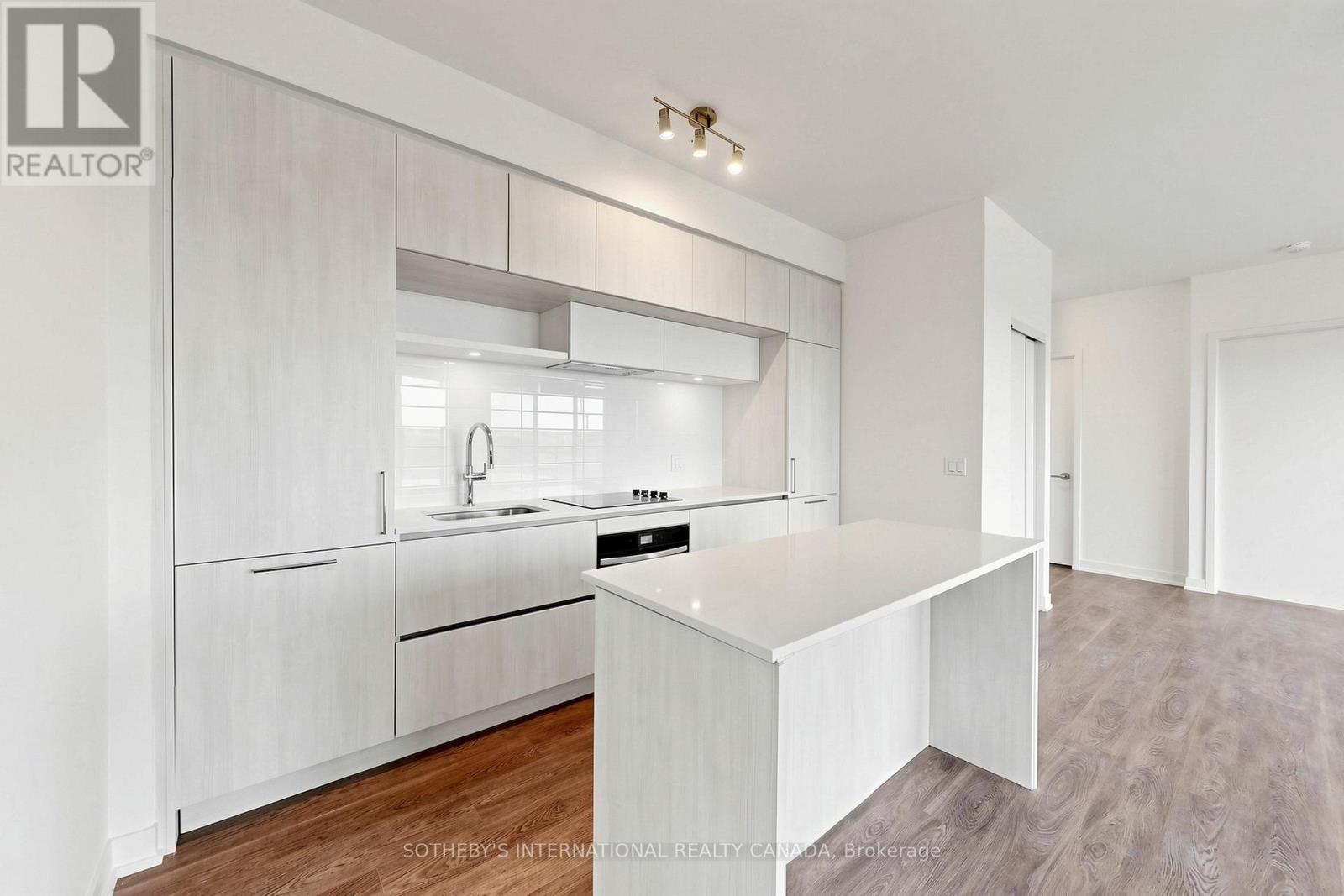 1127 - 2 David Eyer Road, Richmond Hill, Ontario  L4S 0N6 - Photo 5 - N13117116