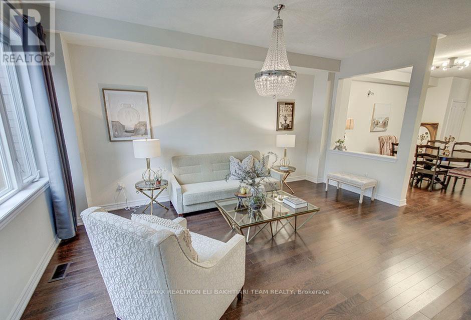 96 Port Arthur Crescent, Richmond Hill, Ontario  L4E 0Z9 - Photo 11 - N13117138