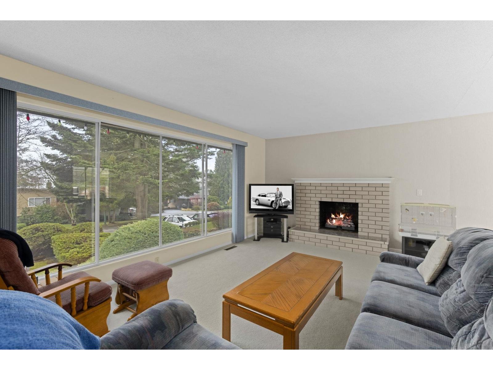 13771 Malabar Avenue, White Rock, British Columbia  V4B 2X8 - Photo 2 - R3122557