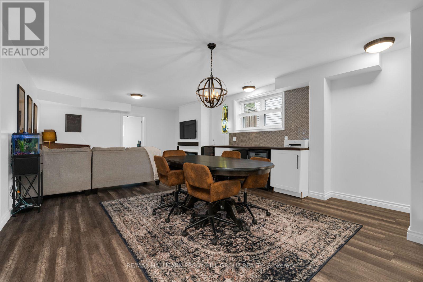 74 Melrose Avenue, Wasaga Beach, Ontario  L9Z 2S8 - Photo 15 - S13117066