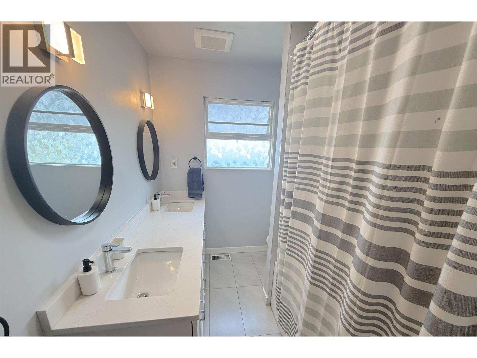 5006 Fulwell Street, Burnaby, British Columbia  V5G 1P2 - Photo 16 - R3121893