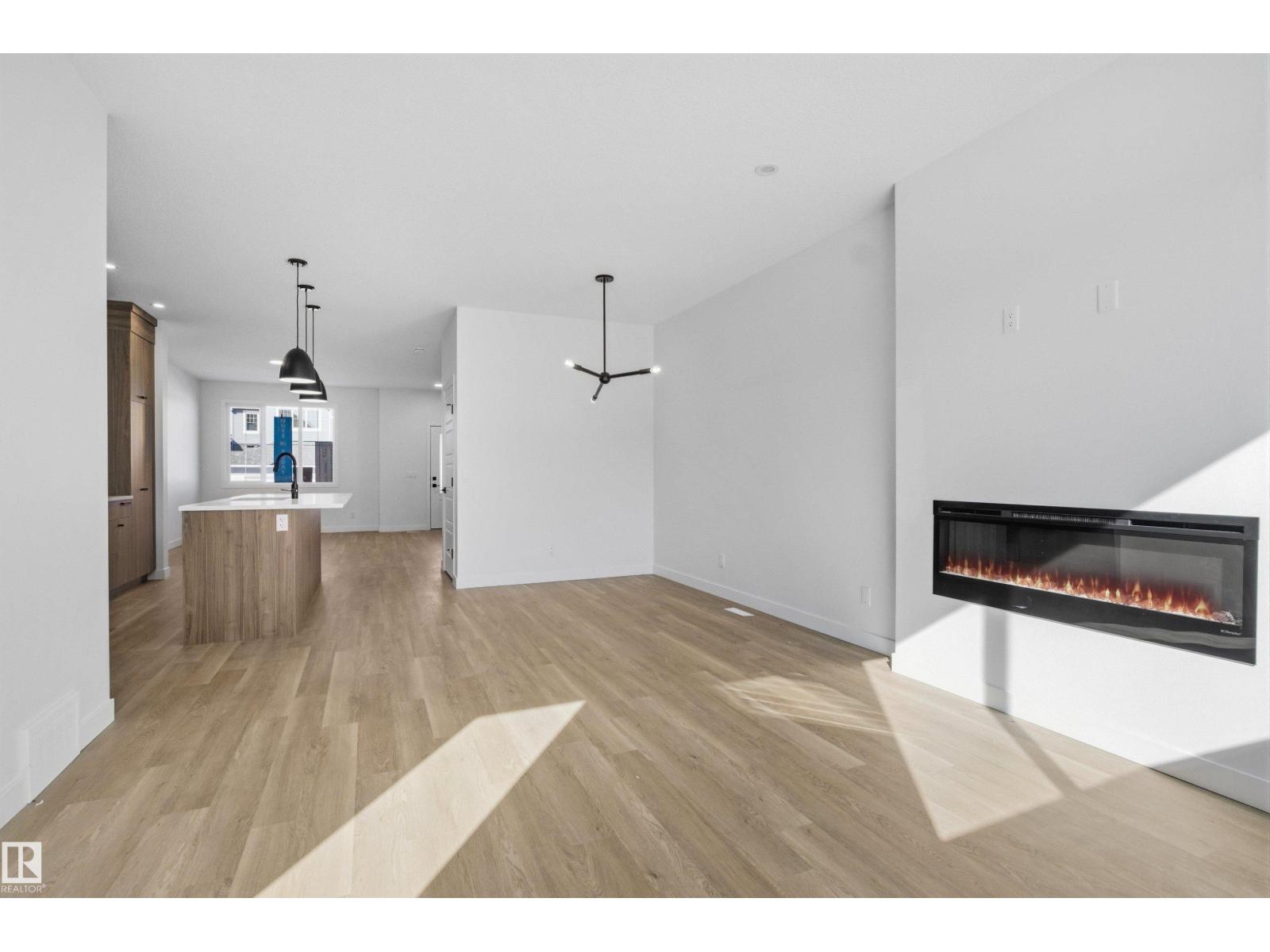 1227 Cristall Wy Sw, Edmonton, Alberta  T6W 5T1 - Photo 8 - E4482766