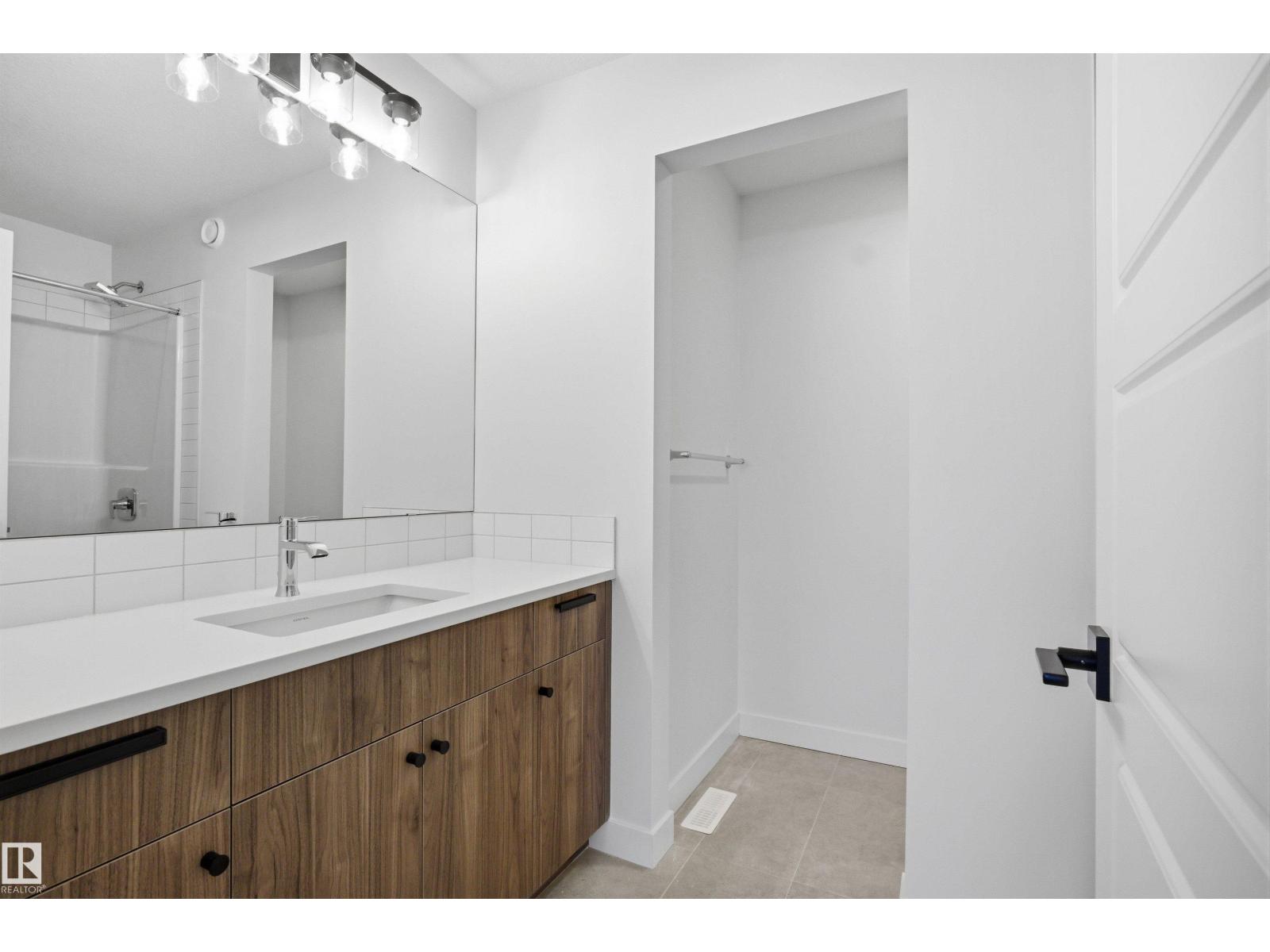 1227 Cristall Wy Sw, Edmonton, Alberta  T6W 5T1 - Photo 29 - E4482766
