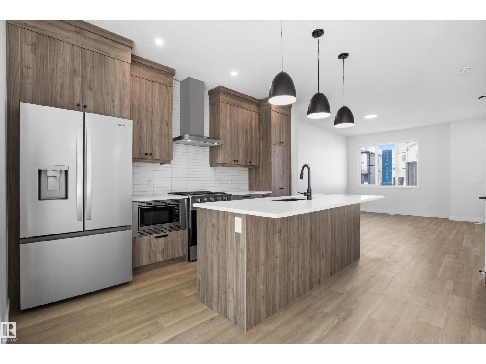1227 Cristall Wy Sw, Edmonton, Alberta  T6W 5T1 - Photo 4 - E4482766