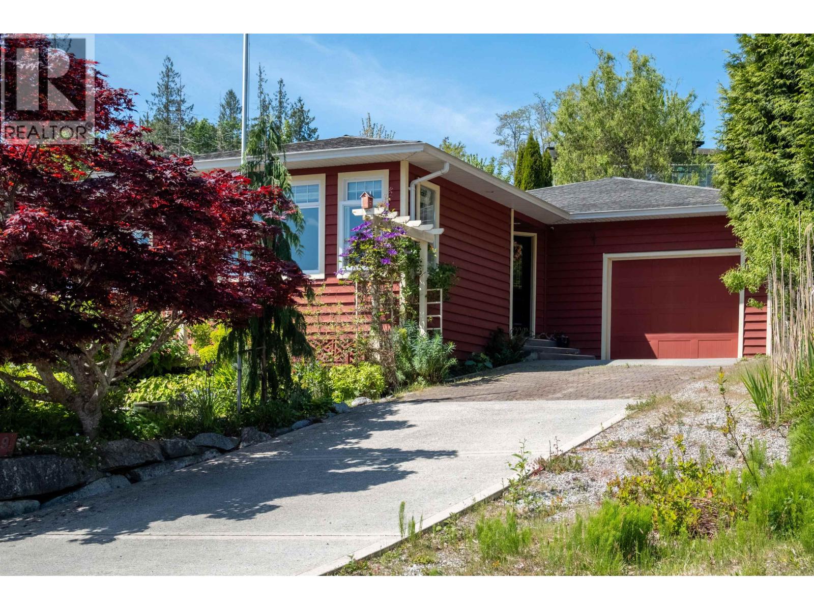 5599 MEDUSA PLACE, Sechelt, British Columbia