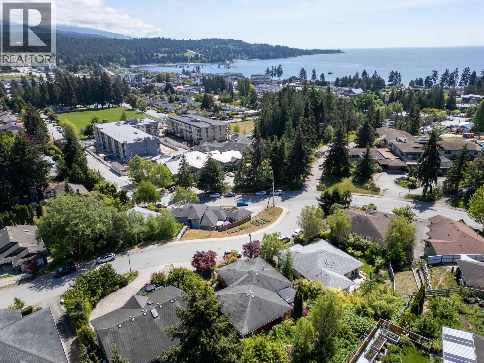 5599 Medusa Place, Sechelt, British Columbia  V0N 3A3 - Photo 7 - R3114000