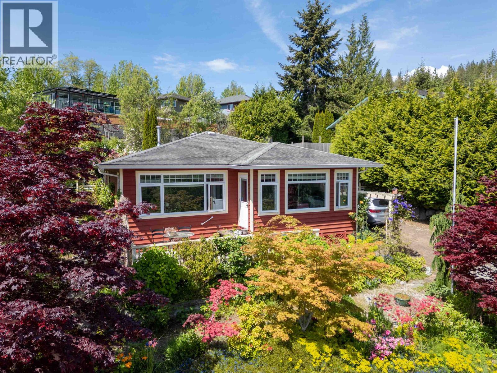 5599 Medusa Place, Sechelt, British Columbia  V0N 3A3 - Photo 30 - R3114000