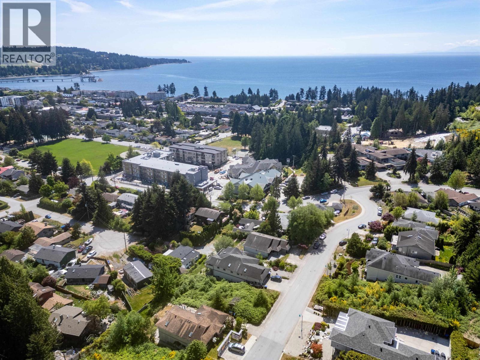 5599 Medusa Place, Sechelt, British Columbia  V0N 3A3 - Photo 32 - R3114000