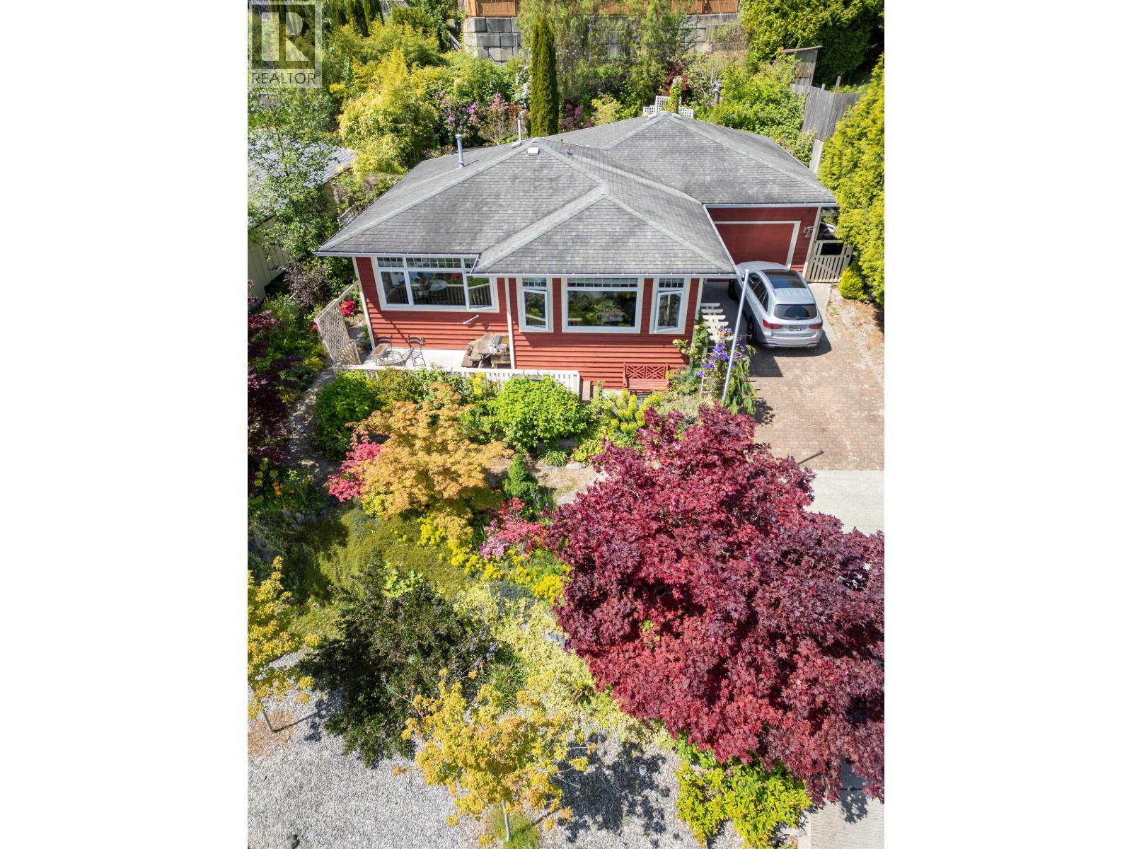 5599 Medusa Place, Sechelt, British Columbia  V0N 3A3 - Photo 29 - R3114000