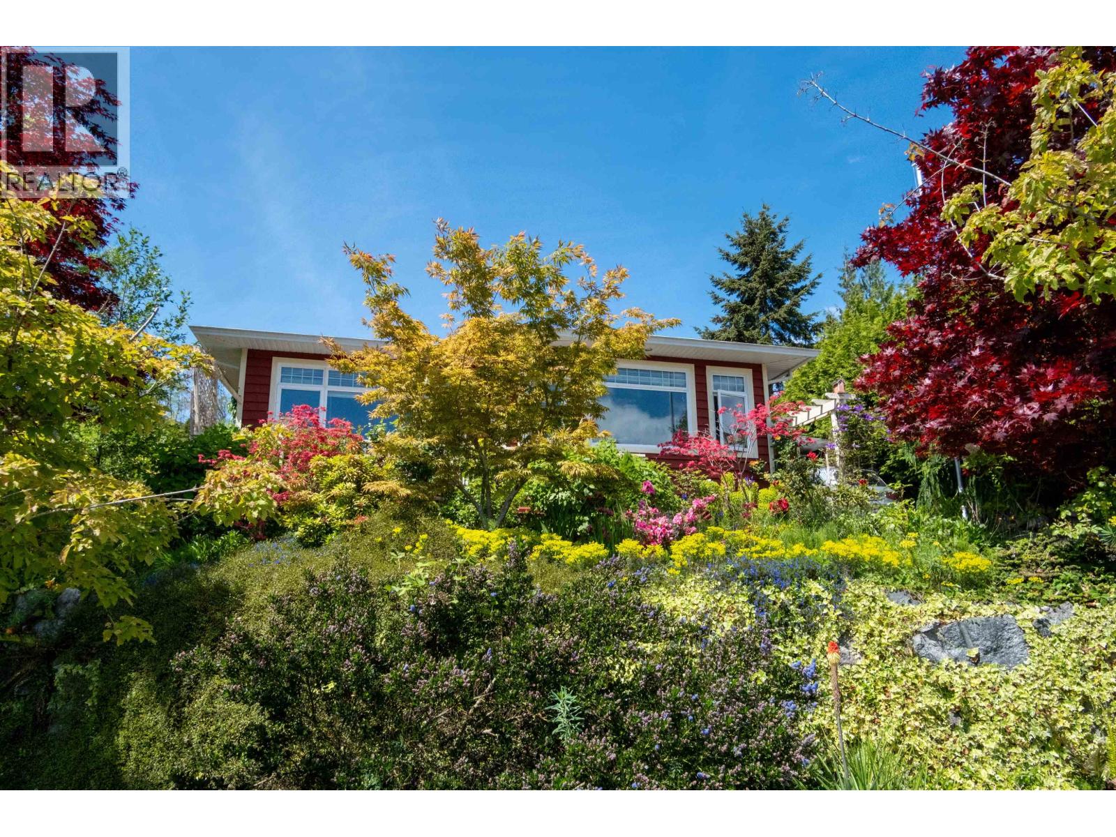 5599 Medusa Place, Sechelt, British Columbia  V0N 3A3 - Photo 27 - R3114000