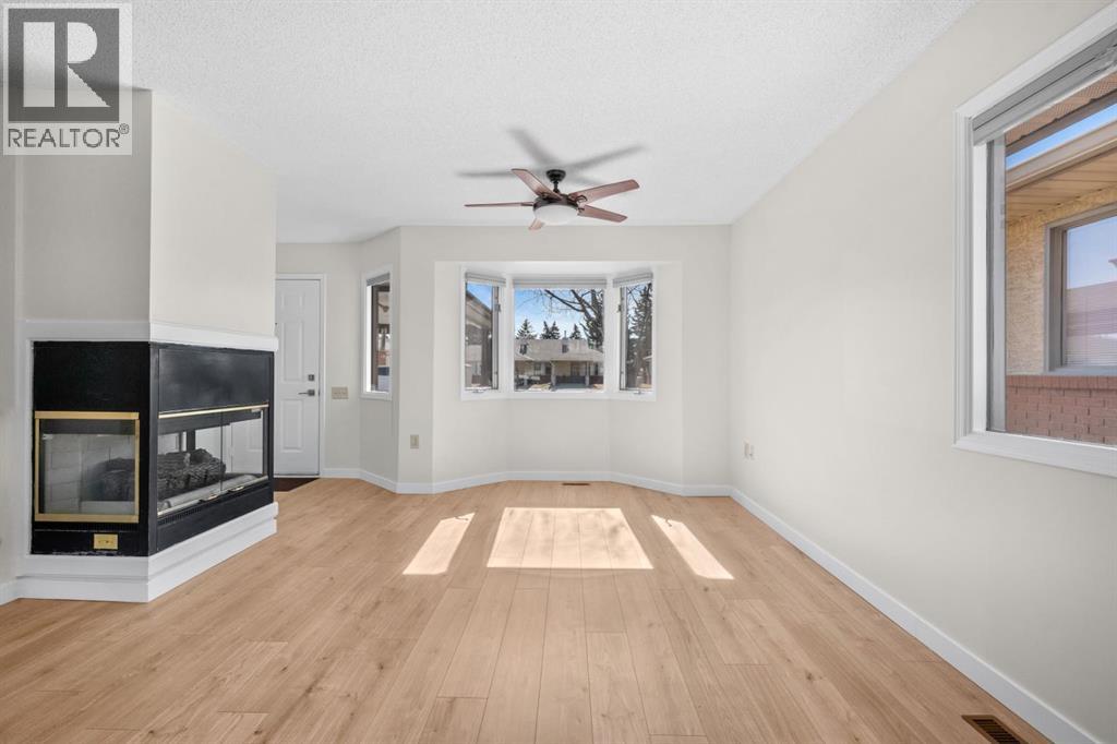 2640 Dovely Court SE, Calgary, Alberta  T2B 3G6 - Photo 2 - A2296864