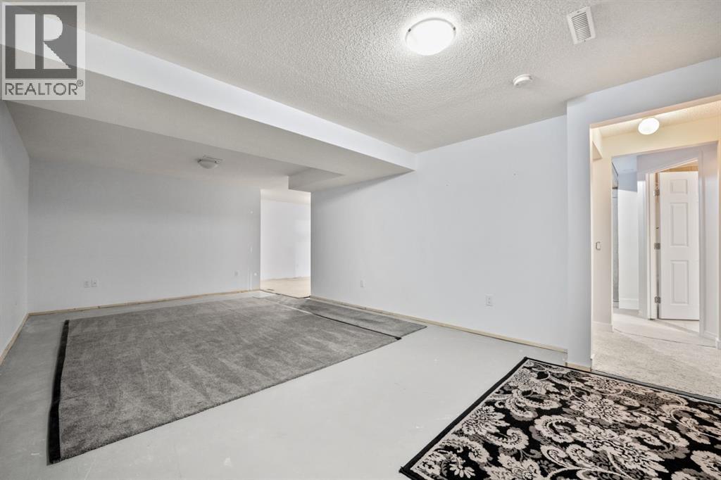 2640 Dovely Court SE, Calgary, Alberta  T2B 3G6 - Photo 22 - A2296864