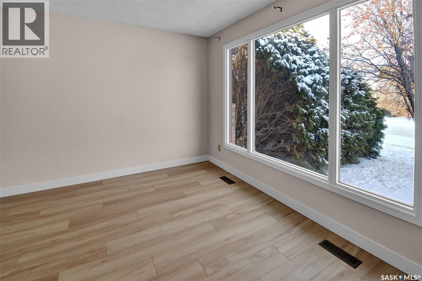 111 Stechishin Crescent, Saskatoon, Saskatchewan  S7K 5P5 - Photo 3 - SK035714