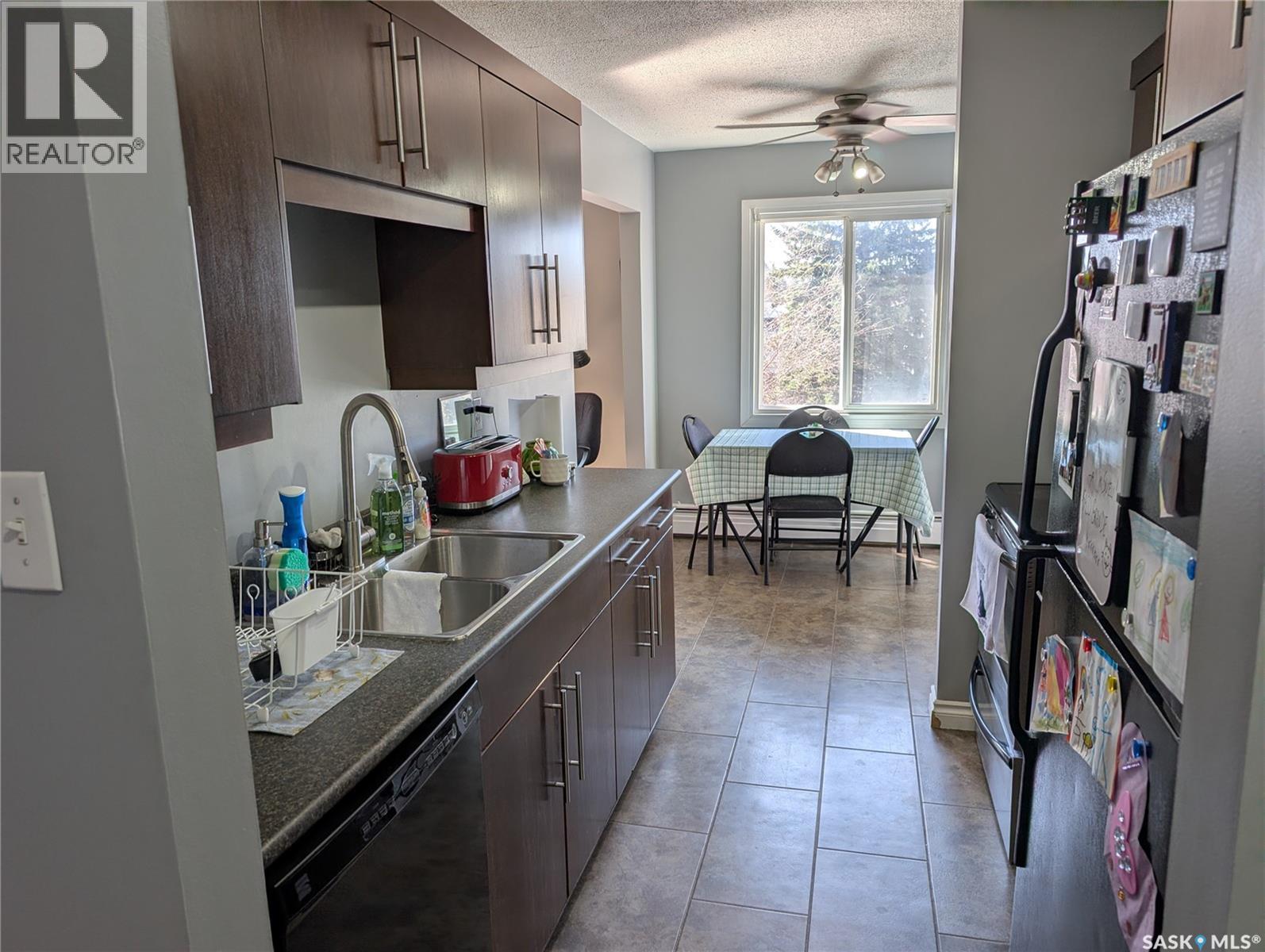 13 3030 Arlington Avenue, Saskatoon, Saskatchewan  S7J 2J9 - Photo 2 - SK035631