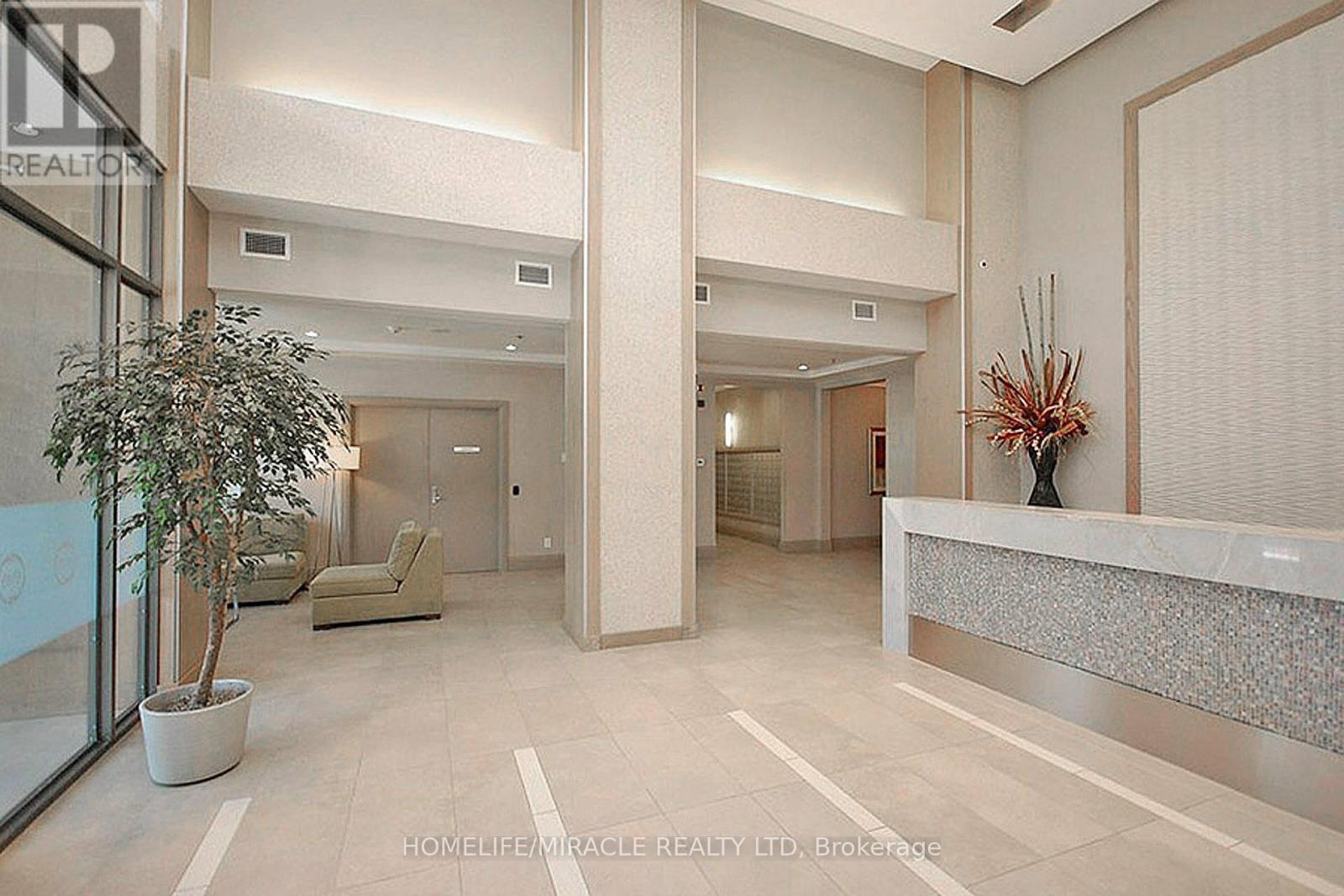 210 - 3515 Kariya Drive, Mississauga, Ontario  L5B 0C1 - Photo 4 - W13117004