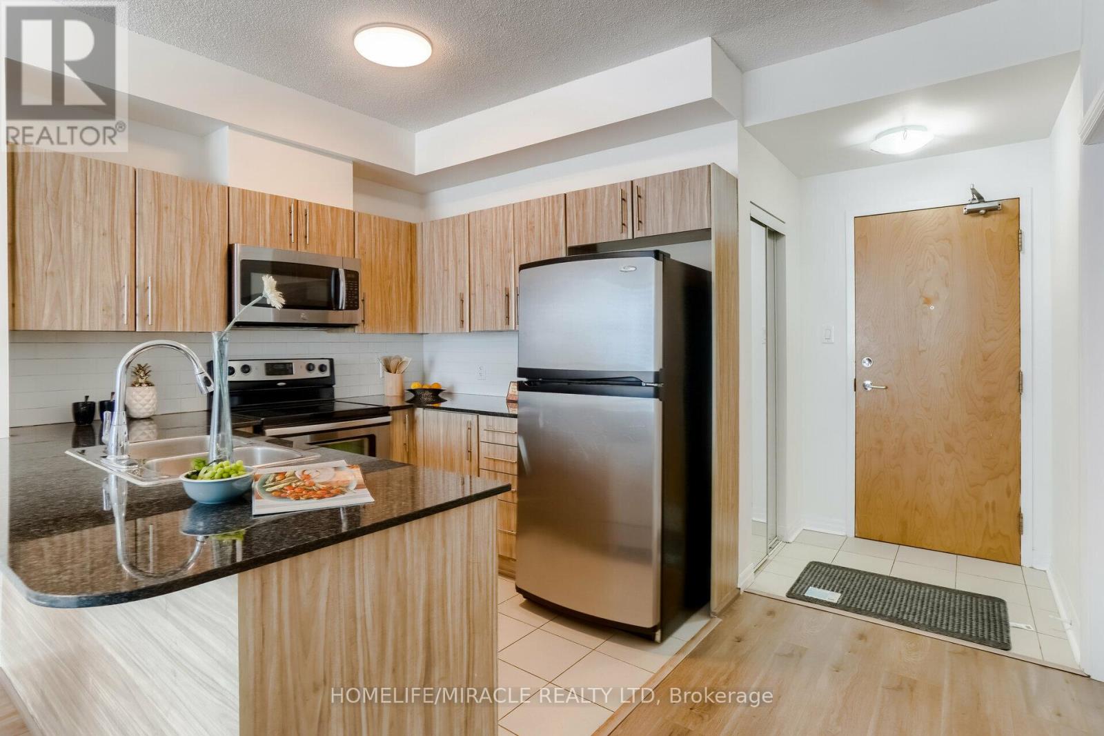 210 - 3515 Kariya Drive, Mississauga, Ontario  L5B 0C1 - Photo 7 - W13117004
