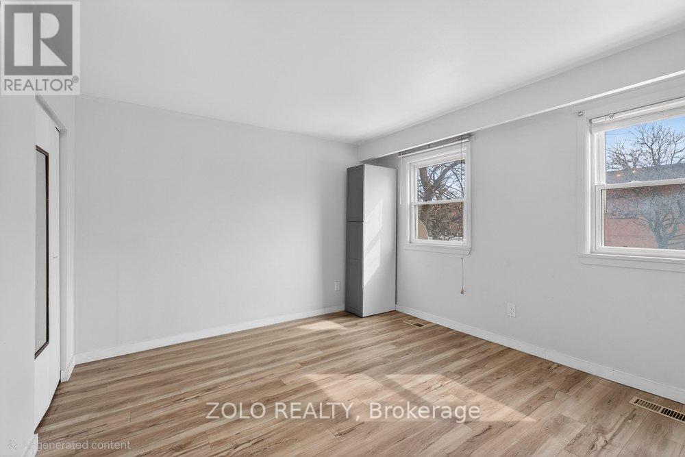 3 - 20 Bridesburg Drive, Toronto, Ontario  M9R 2K3 - Photo 6 - W13117024
