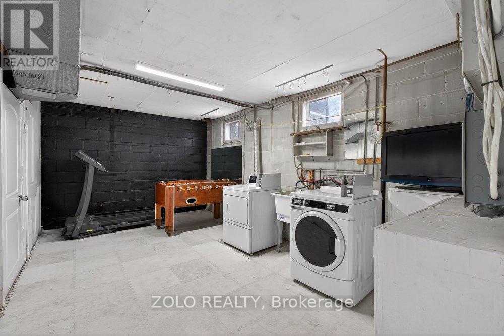 3 - 20 Bridesburg Drive, Toronto, Ontario  M9R 2K3 - Photo 9 - W13117024