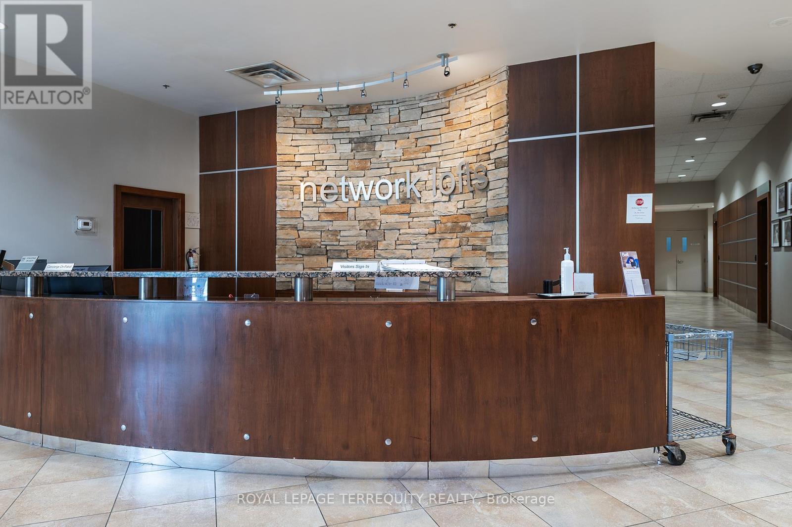 707 - 2 Fieldway Road, Toronto, Ontario  M8Z 0B9 - Photo 3 - W13117060