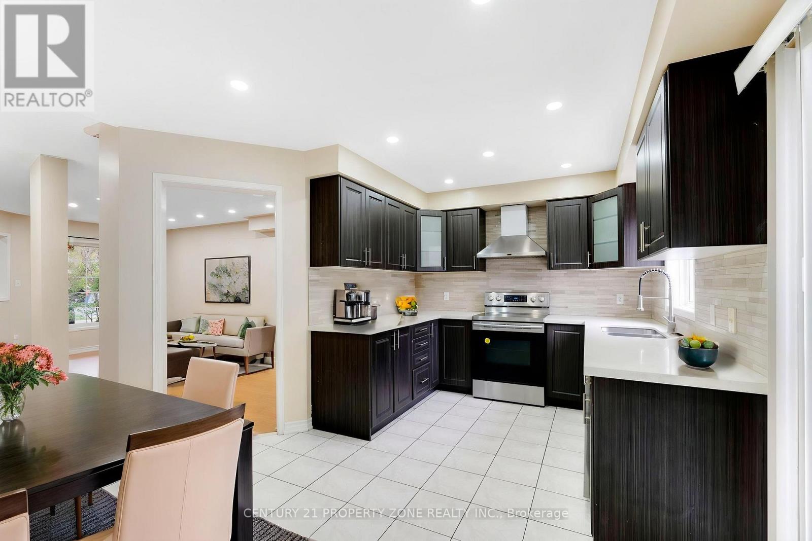 7186 Waldorf Way, Mississauga, Ontario  L5N 7P8 - Photo 12 - W13117080