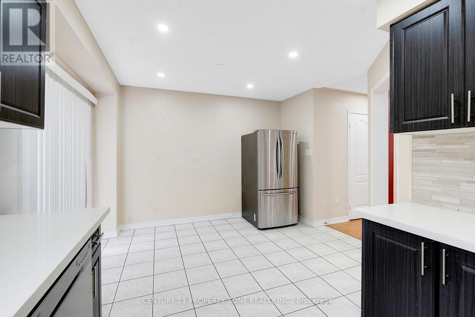 7186 Waldorf Way, Mississauga, Ontario  L5N 7P8 - Photo 14 - W13117080