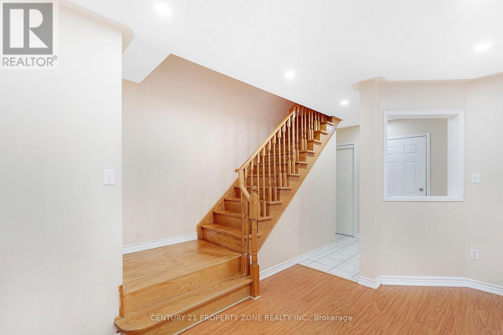 7186 Waldorf Way, Mississauga, Ontario  L5N 7P8 - Photo 18 - W13117080